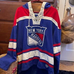 New York rangers sweatshirt (very good condition) (no stains)